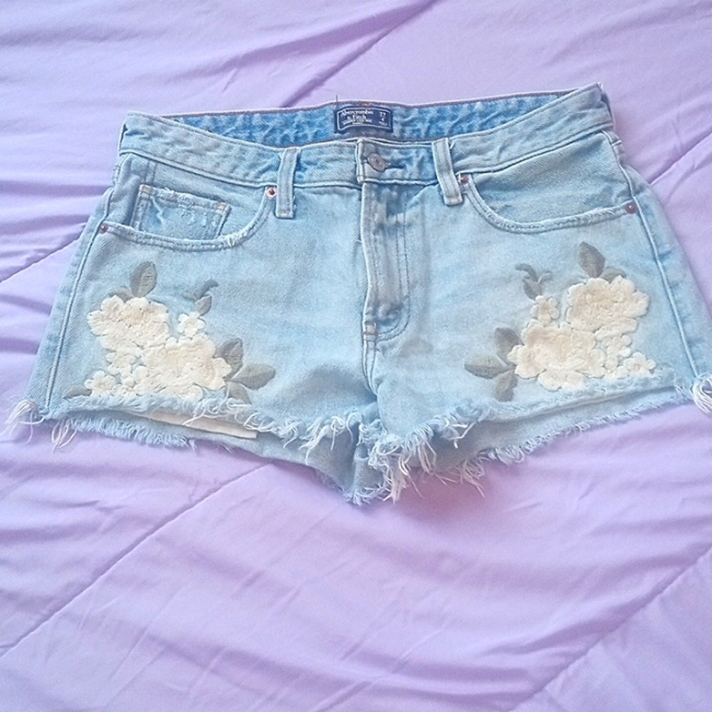 Abercrombie &Fitch Harper low rise short